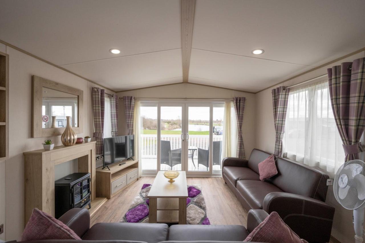 Hallcroft Fishery And Holiday Park ريتفورد المظهر الخارجي الصورة